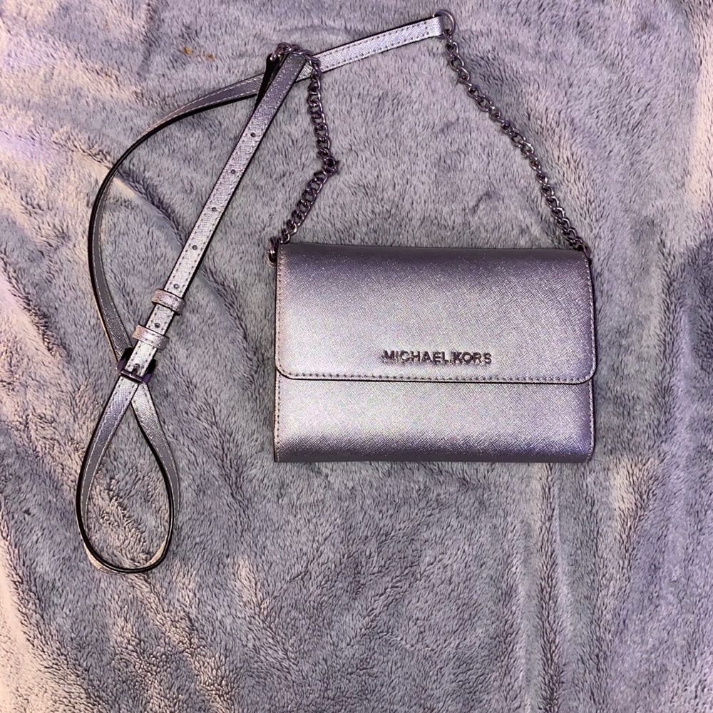 Crossbody Silver MK Purse (3 Compartments)